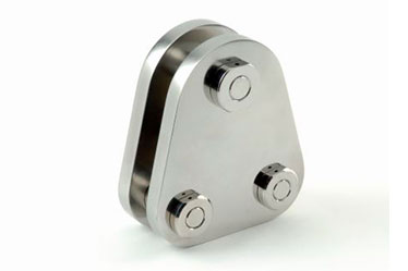 Link Plate with Locking Clevis Pin